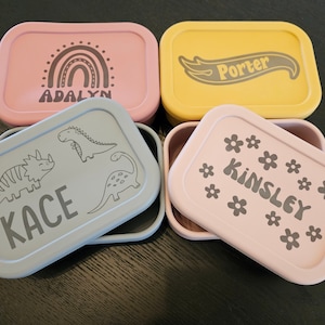 Kid&#39;s Bento Box - 4 Amazing Colors - Personalized and Customizable UV Engraving - Silicone Lunch Box