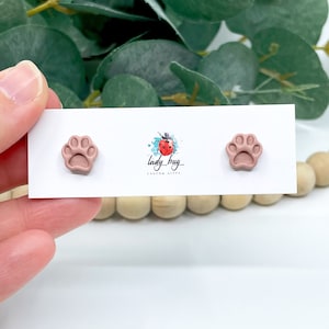 Paw Print Polymer Clay Earrings, Polymer Clay Stud Earrings, Dog Clay Earrings, Clay Studs, Clay Earrings, Dog Earrings, Dog Mom Earrings