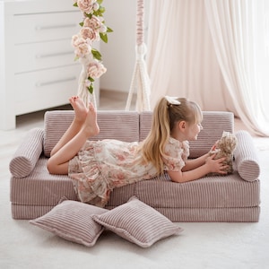 NIEUW BINNEN! - Mini Montessori speelbank Comfort - Lichtroze corduroy - Speelset van schuim - Speelgym - Speelelementen van schuim - Cadeau - Speelbank - Standaard