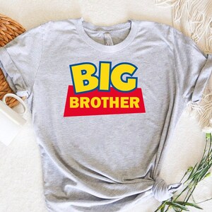 Toy Story Camisa de Gran Hermano, Regalo de anuncio de hermano, Regalo de revelación de nacimiento para hermano, Camisa de anuncio de bebé imagen 3