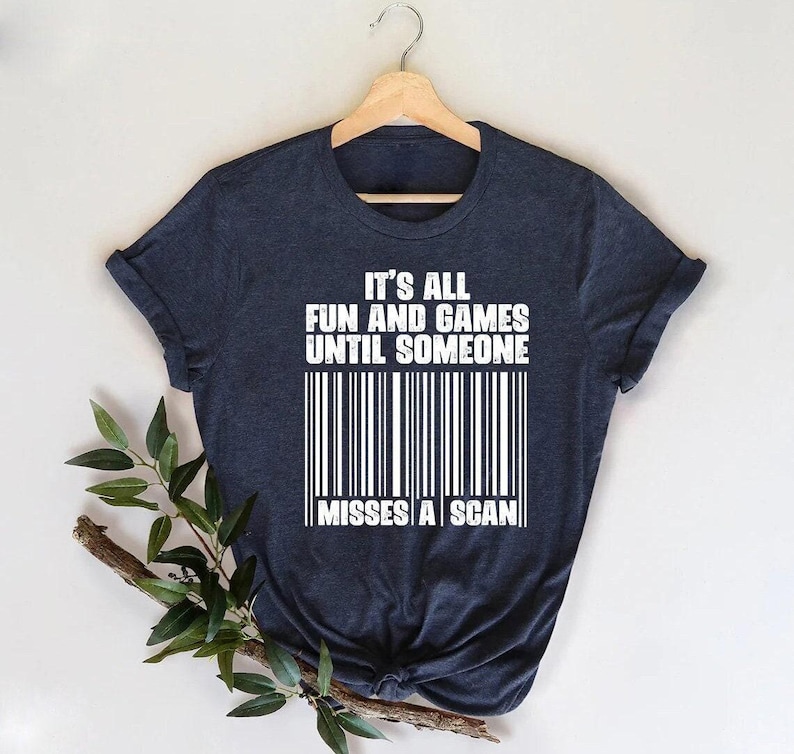 Funny Postal Worker Shirt: Missed Scan Post Office Attire Tee 画像 1