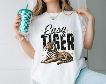 Comfort Colors Easy Tiger Summer T-Shirt: Retro Graphic Summer Vacation Tank Top