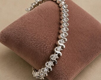 Vintage Wave Link Glass Rhinestone Bracelet (7 Inch)