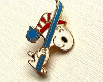Vintage 1976 Aviva Snoopy Skiing Enamel Pin Peanuts Blue Skis United Feature Taiwan