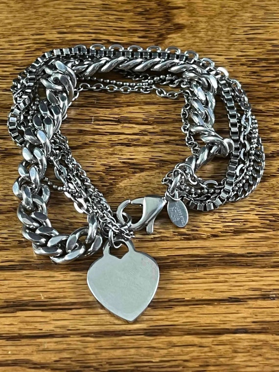 Vintage charm Bracelet, Single Heart, Beautiful St