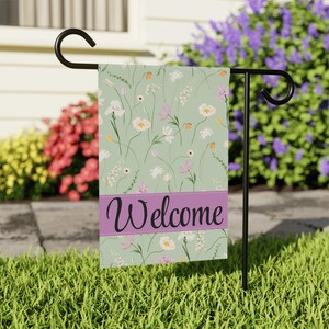 Custom Welcome Garden Flag – Personalized Last Name Floral Flag, Spring Outdoor Decor, Yard Sign for Porch, Monogram Yard Banner