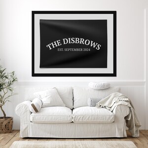Tapisserie nom de famille personnalisée - Cadeau de mariage moderne, nom de famille, art mural, cadeau personnalisé pour couple, date d&#39;établissement, décoration minimaliste