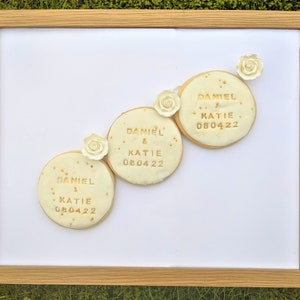 Luxury Colourful Cookies for Weddings, Party, Hen Do, Celebrations, Birthday, Wedding Favours, Engagement Cookies, Biscuits, Occasions