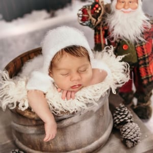 Newborn Christmas Outfit, Newborn santa outfits, Knitted Newborn Santa Hat, Newborn Snowflake Rompers, Christmas Newborn Photography