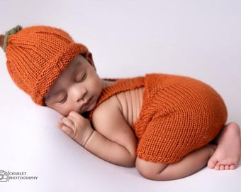Pumpkin Baby Costume: Knit Newborn Halloween Photo Prop