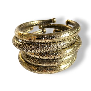 Boho mässingsarmbandsset: Invecklade tribala stapelarmband