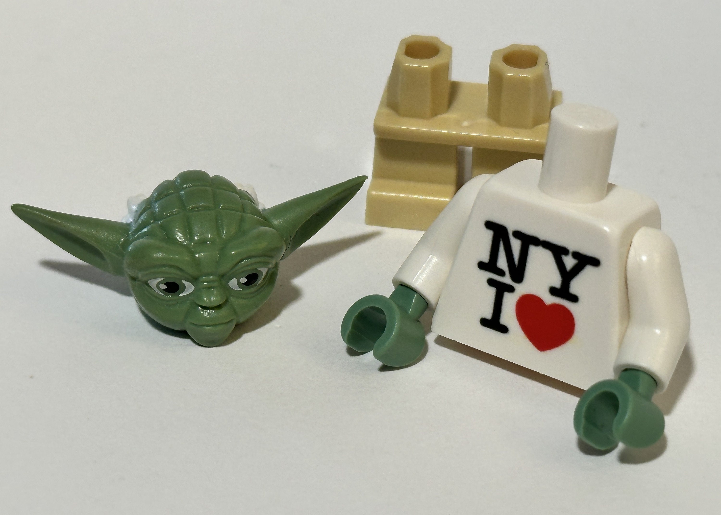 Lego yoda i love new york shop