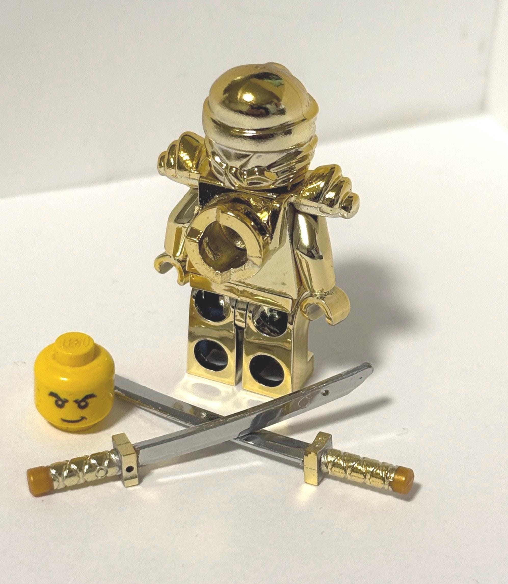 手回し発電、自己発電、コイル、磁石　クロム鍍金仕様です。 Lego Ninjago CHROME GOLD Custom Ninja Gold Warrior Kai Lloyd Final
