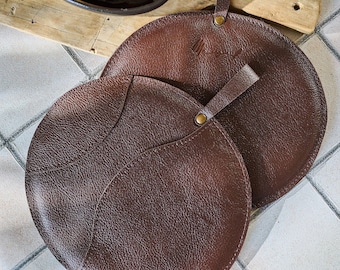 Handmade Leather Pot Holders, Heat Protection for Table, Quality Hot Pad for Kitchen, Luxury Home and Kitchen Gift Item, Unique Cooking Gift