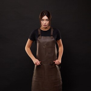 Leather Apron for Women, Personalized Cross Back Apron, Genuine Leather Gift for Her, Mother’s Day Gift