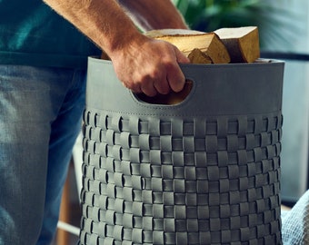 Cesta de cuero para leña, soporte moderno para troncos de chimenea para almacenamiento en interiores y decoración del hogar.