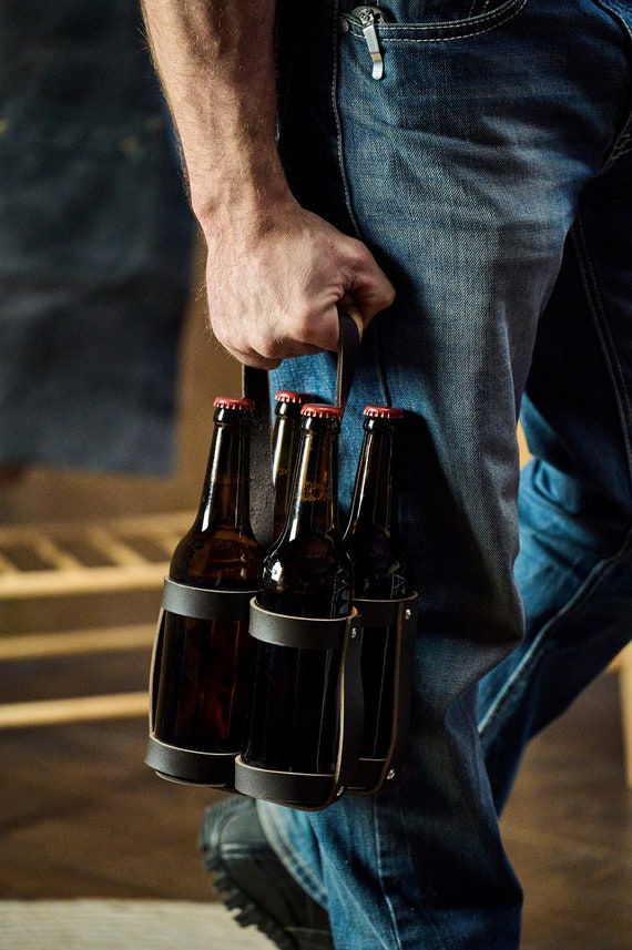 Bierzubehör Bierhalter mit Riemen 4er Pack Leder Bierträger Bierliebhaber  Geschenkidee Geschenke für Männer, die alles haben Beer Caddy - .de