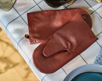 Leather Kitchen Oven Mitt • Heat resistant • Perfect for Oven or Fireplace • Baking Accessories for Him • Premium Gift for Kitchen and Home