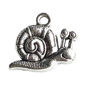 3 - Whimsical Snail Charms #499 •••••