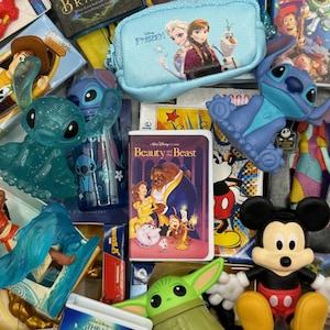 Zuru Mini Brands | Disney Toy Store Edition | Series 3 | Dollhouse Miniatures