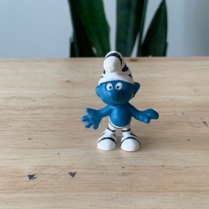 vintage 1965 Peyo jailbird smurf pvc figure Schleich