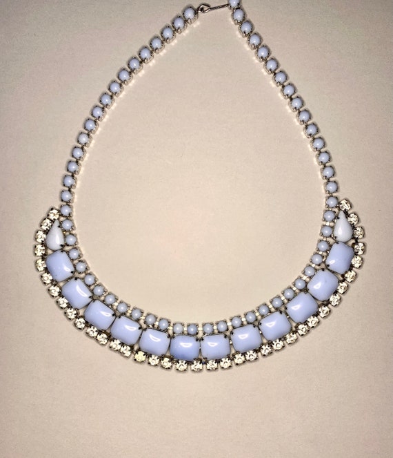 Vintage 50’s pale blue milk glass necklace by Gale - image 4