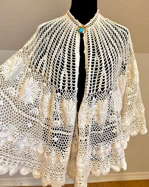 hand crocheted cape 40’s heirloom - image 2