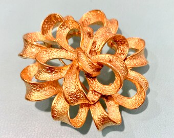 Vintage Gold tone pin brooch MCM 50’s 60’s