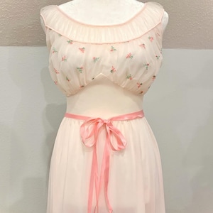 Van Raalte pink peignoir 1950’s true vintage