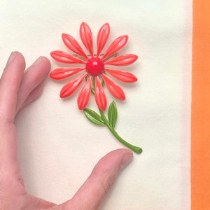 1960’s mod bright orange flower brooch pin