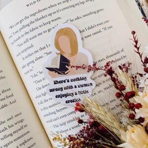 Friends Read Sticker - Etsy