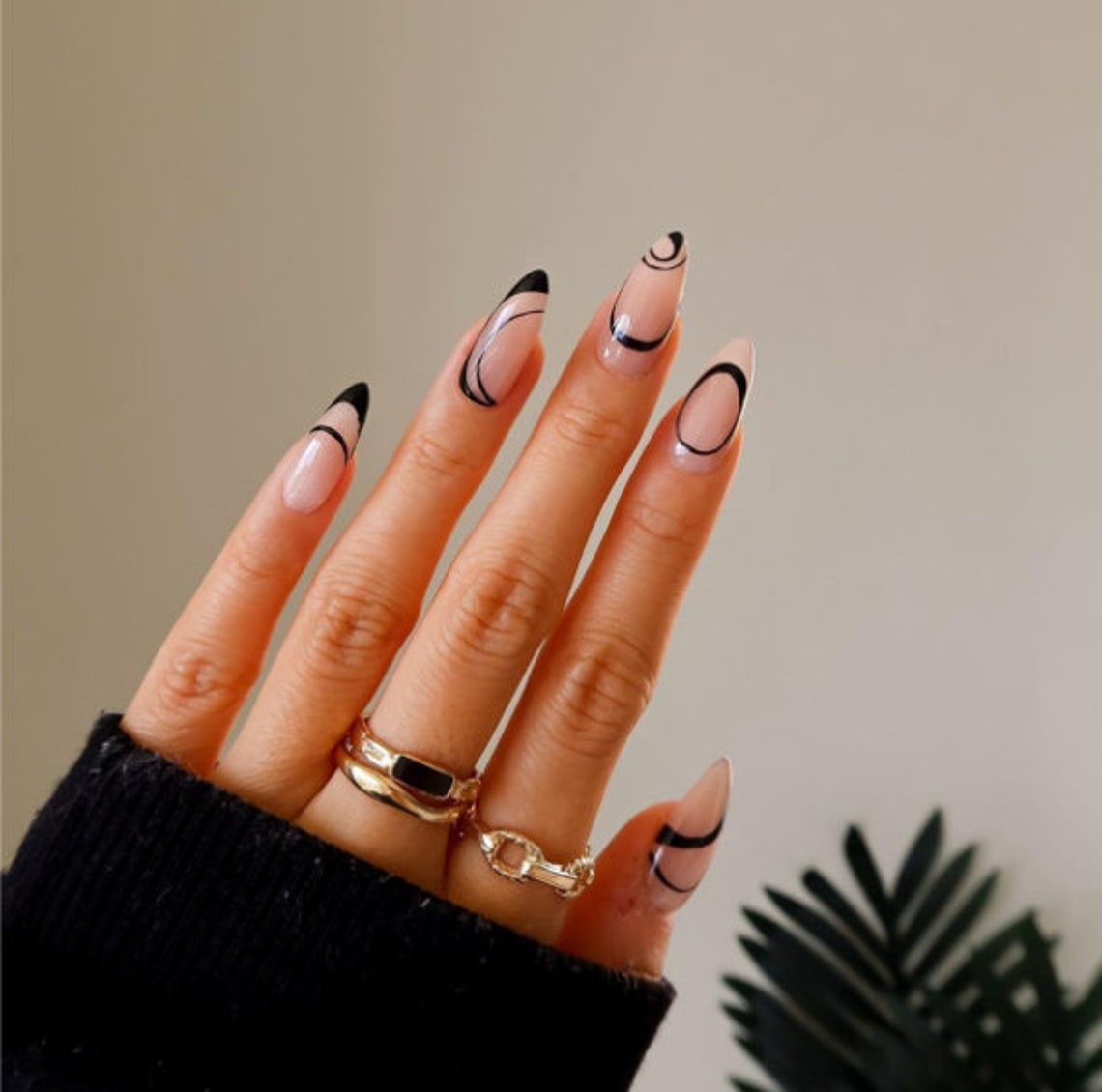 Black Swirl Press on Nails/ 24 Piece/ Nail Kit/ Y2K Nails/ for Etsy