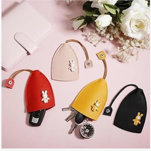 4pcs Cute Car Key Cases, Creative Pull Out Key Fob Holder PU Leather Key Bag Portable Key Wallet Pouch Sleeve Keychain Bags for Car Key