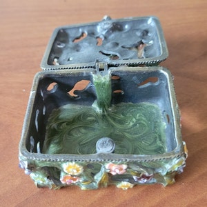 Vintage Rucinni Bunny Rabbit Jeweled Metal Trinket Box With Swarovski ...