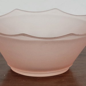 Vintage Pale Pink Octagonal Glass Dish Vintage Pale Pink Octagonal Glass Dish