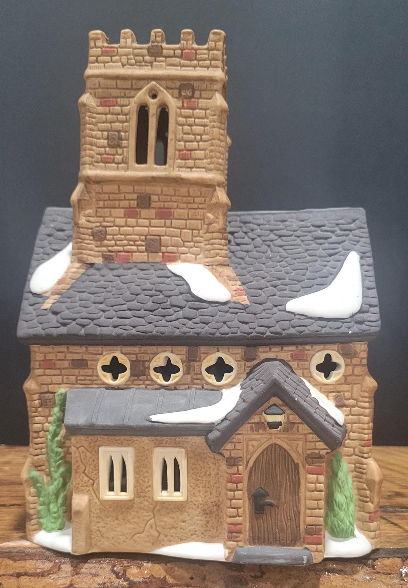 Vintage 1989 Dept 56 Dickens Village Series - Knottinghill Church