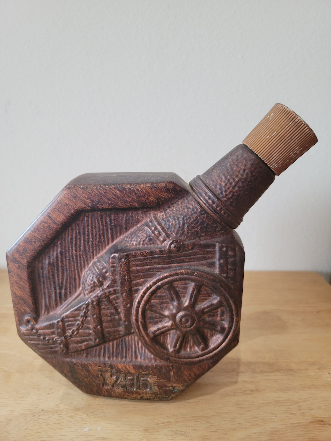 Vintage Jim Beam 1975 Bonded Beam Bronze Cannon Shaped Jim Beam