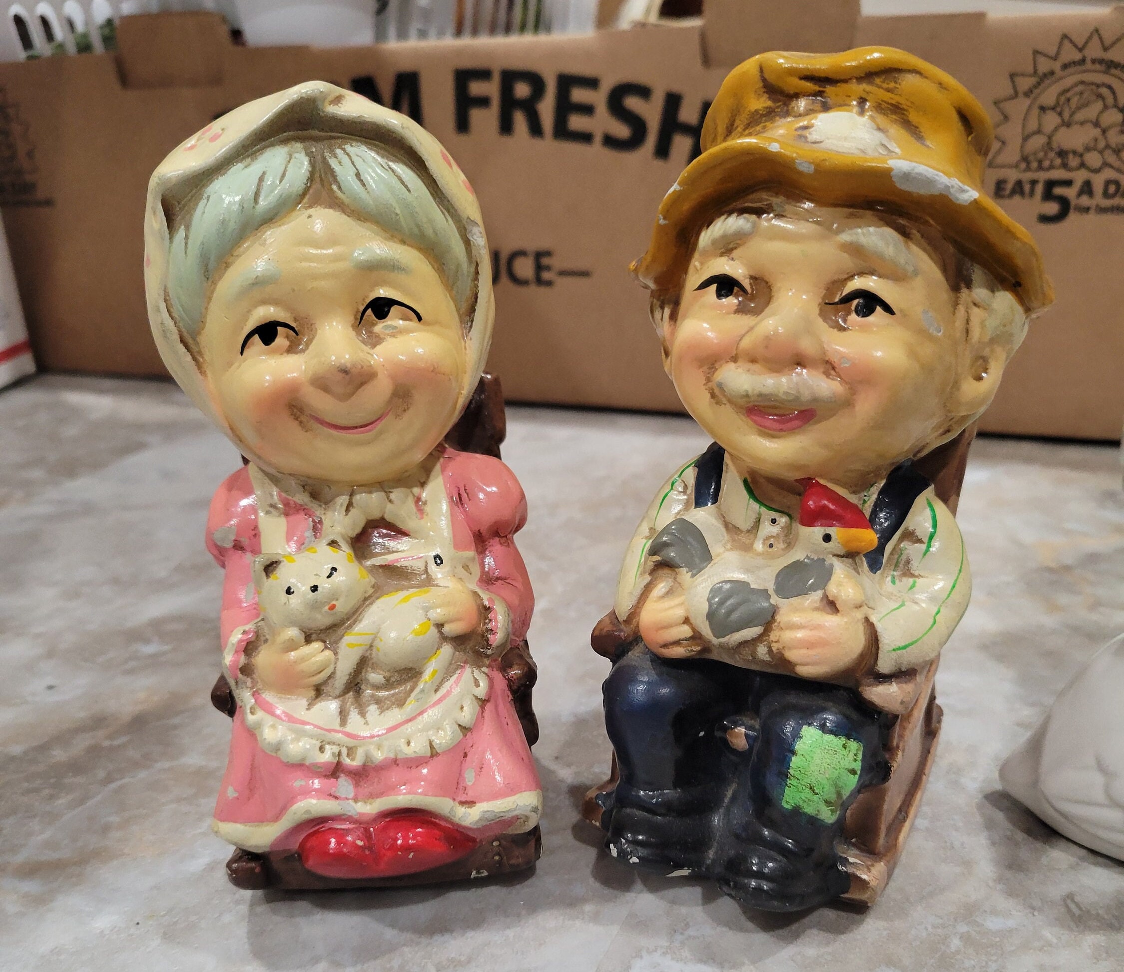 おじいさんとおばあさんの陶器貯金箱 美品】おじいちゃんおばあちゃん ペア 2セット 貯金箱の通販 by