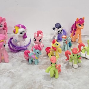 Ogromny zestaw 16 plastikowych figurek My Little Pony marki Hasbro, Pinky Pie, Friendship Pretend Play, toppery na tort urodzinowy, pomysł na torbę na smakołyki