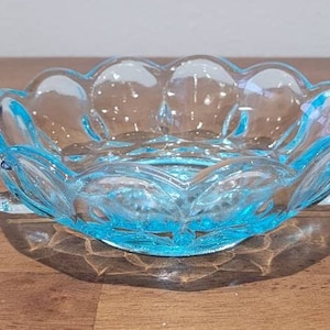 Plato para dulces Fairfield azul claro vintage de Anchor Hocking, azul cielo/azul claro, discontinuado en 1976