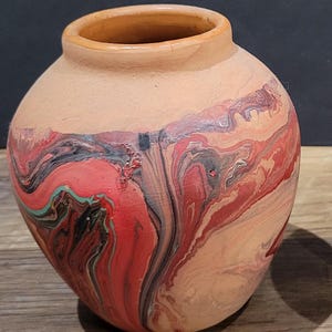 Vintage Early Red Clay Swirl NEMADJI Indian Art Pottery Swirl Vase - Badlands Native Clay - Shape 107