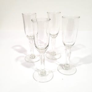 Vintage Set of 4 Wine/Shot Glass 1 oz Stemmed Glasses Clear Glass