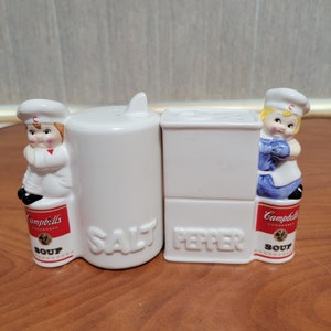 Vintage Kitchy 1996 Campbell Soup Kids Salt and Pepper Shaker Set Cute Kids!