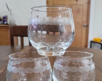 Vintage Set of Three (3) Stemless Bar Glasses Water Tumblers, Etched Dot Pattern, Best Dorm Life Glasses, Mid-Century Modern Retro Vibe