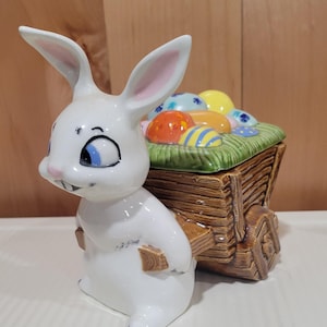 ヴィンテージ セラミック 磁器 イースター バスケット ボウル ウサギのプランター付き 蓋の下に自家製チップ付き 写真をご覧ください
