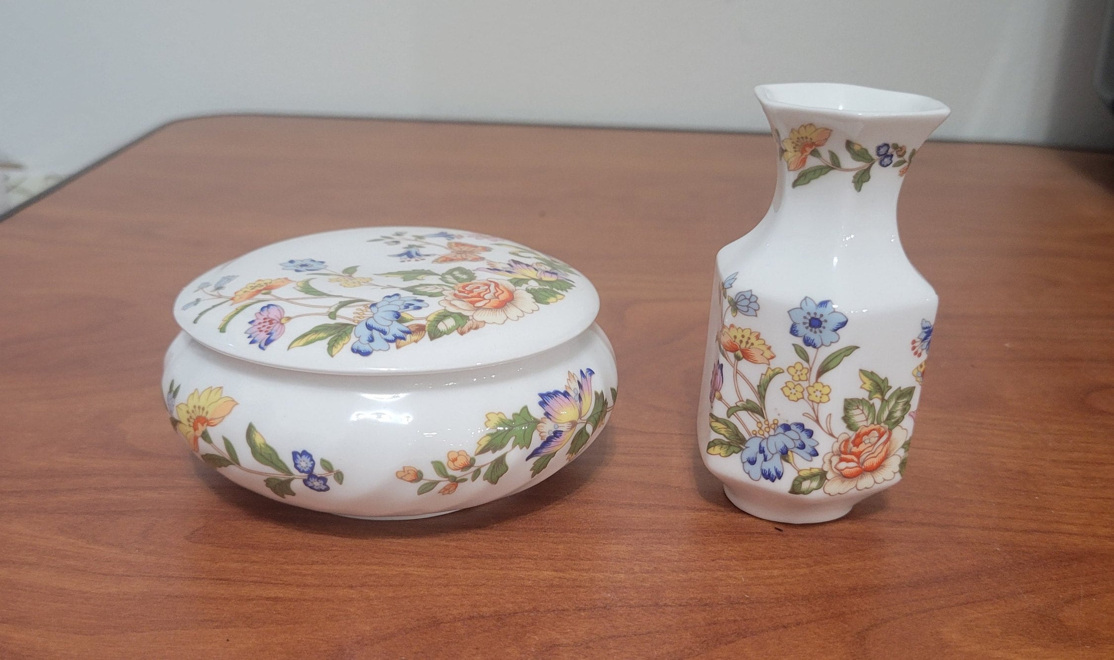 AYNSLEY 花瓶 Aynsley Vase - Etsy