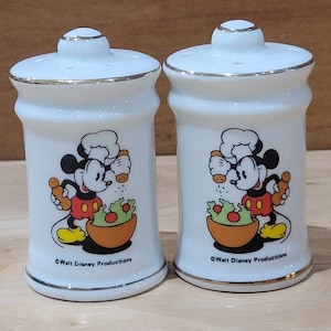 Disney Mickey Mouse Salt and Pepper Salt Shakers.  High Quality, Fine Porcelain with Gold Trim. Walt Disney Productions. Perfect