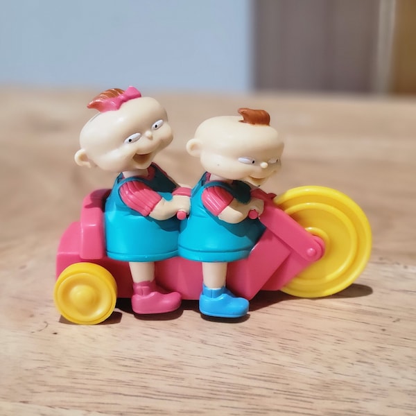 vintage Razmoket Toys, Phil et Lil Tandem Tricycle Pull and Go Bike Angelica en voiture et Chucky sur Carnival Ride Burger King Kids Meal 1998