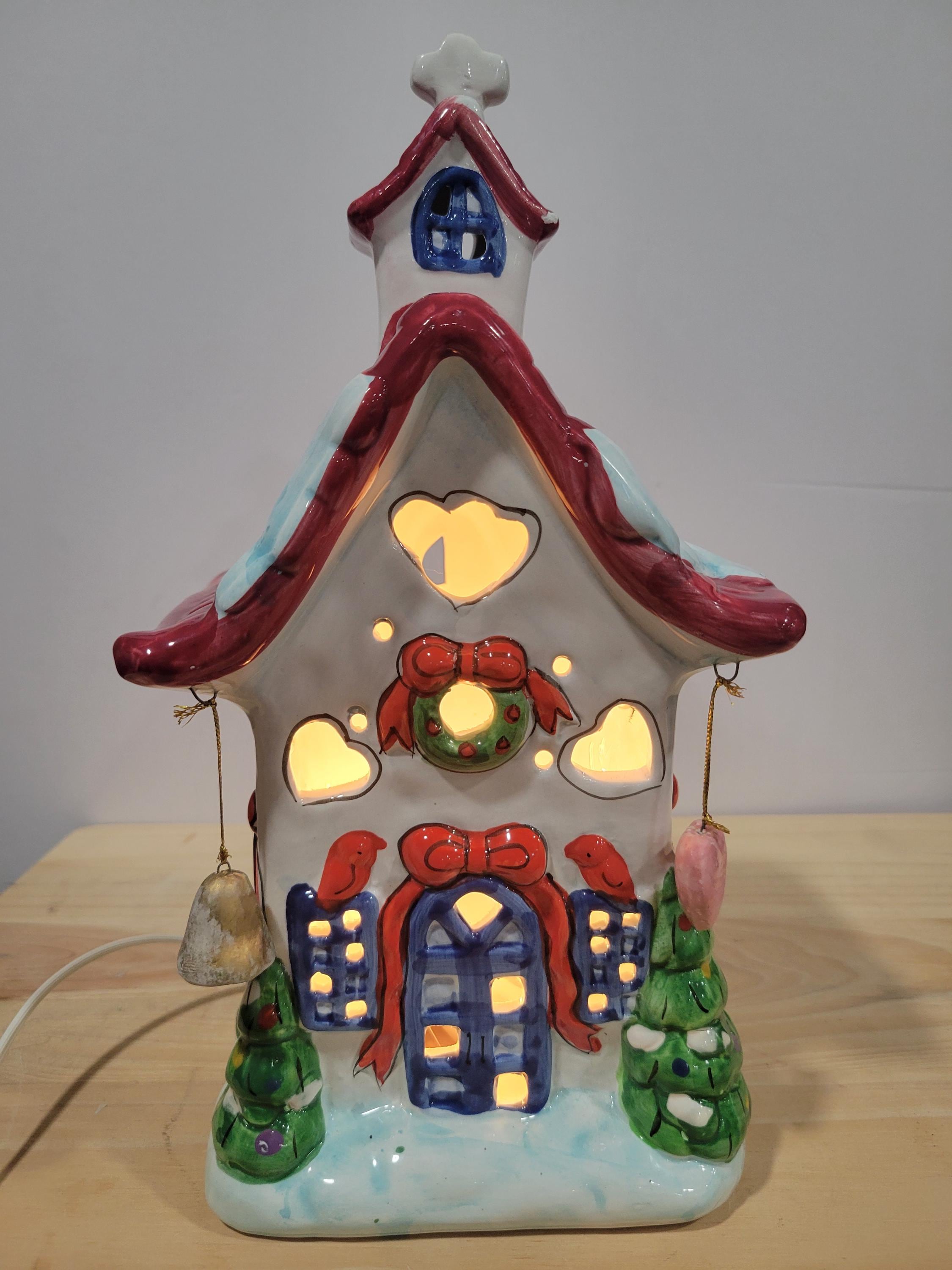 クリスマス ライトハウス フィッツ＆フロイド 陶器製 ヴィンテージ品 レア イルミネーションのクリスマスビレッジ教会、陶器のホリデー