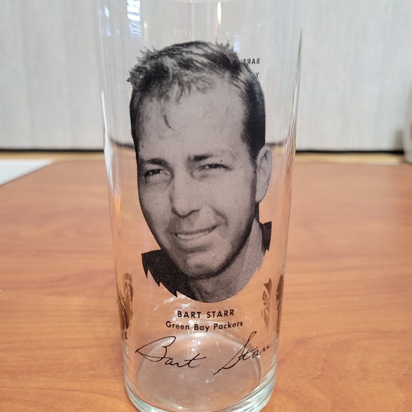 Vintage Bart Starr Green Bay Packers Quarterback Pizza Hut Promo Glass National Football League Players Glass, 6.25" tall x 3" diameter